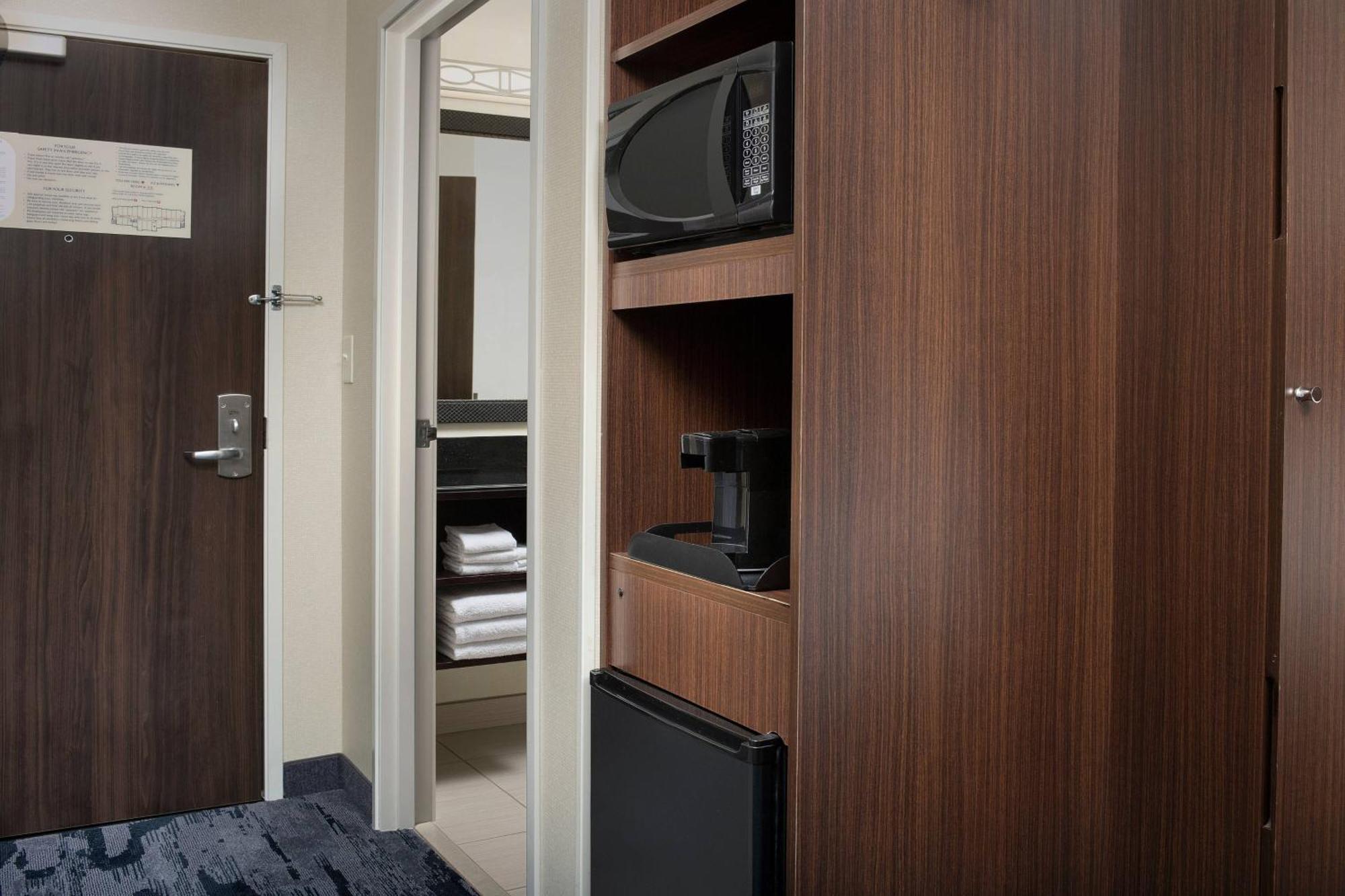 Fairfield Inn & Suites Baltimore BWI Airport Linthicum Esterno foto